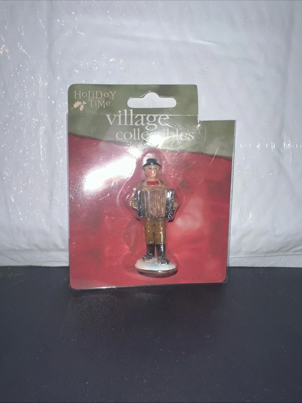 Village Collectibles Holiday Time Accordion Player Figurine - Red/Green